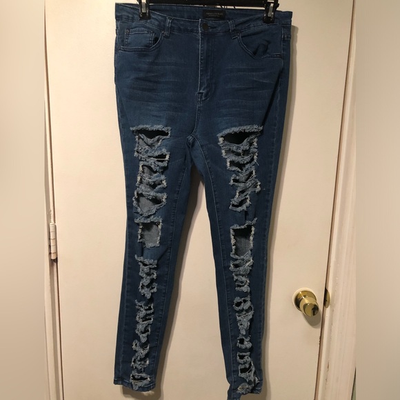 AMERICAN BAZI EUC DISTRESSED JEANS SIZE 13 - Picture 5 of 5